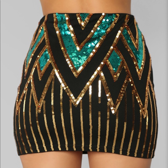 Shimmery skirt set - Picture 2 of 6